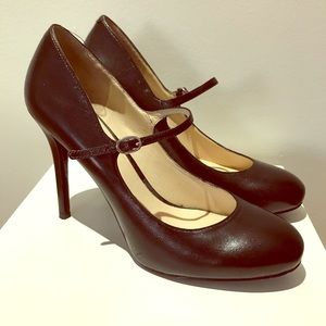 Like New Women’s Nine West Black Mary Jane Pumps